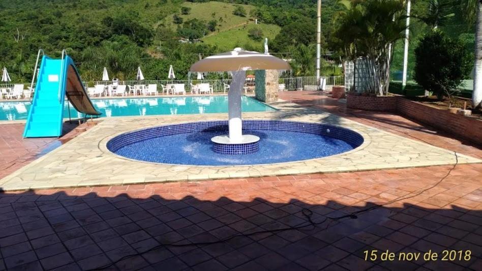 Flat Cavalinho Branco Com Piscina Aquecida 11M - 5 Min Da Praca Aparthotel Águas de Lindóia Esterno foto